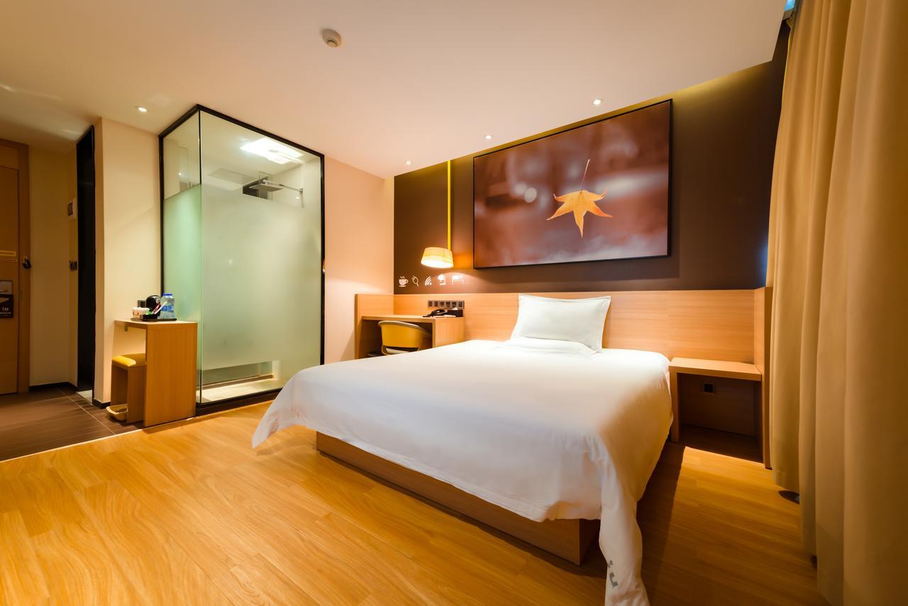 IU Hotel Guiyang Shibei Road Exterior foto